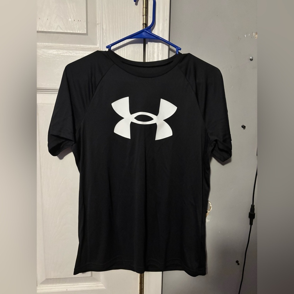 4 Nice Shirts - Picture 2 of 5
